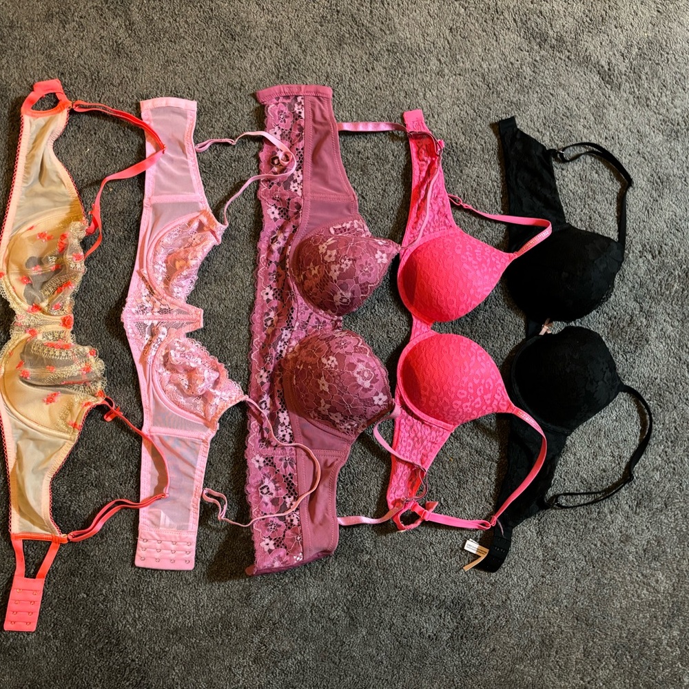 variety of victoria’s secret bras